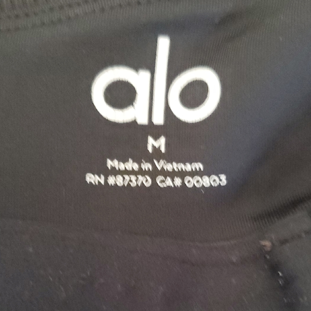 ALO Yoga Classic Black Square Neck Tank Sz M - Picture 8 of 10